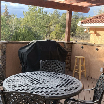 Stucco Half-Walls with Lighting Create a Grilling Area
