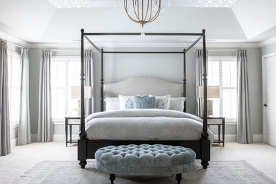 Inspiration for a mid-sized transitional bedroom remodel in Philadelphia