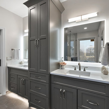 Starmark Maple Chesapeake Primary Bath in Mineral Gray