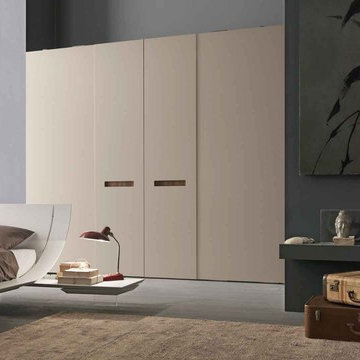 Alibi Wardrobe With Sliding Doors, Presotto Italy