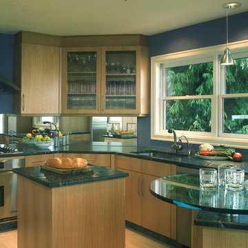 West Hills Portland-Contemporary Kitchen