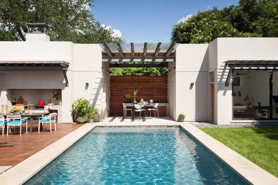 Transitional pool in Austin.