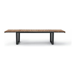 Roda Spinnaker 034 Extendable Table - Outdoor Dining Tables