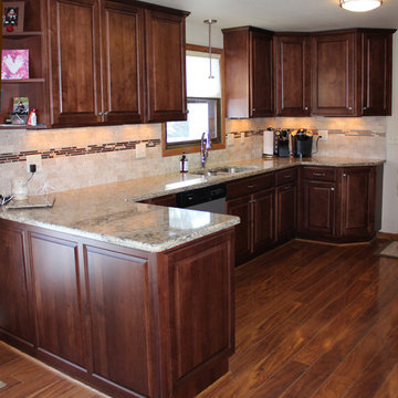 Kitchen Design: StarMark Cabinetry in Maple, Cambria Quartz Counter