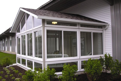 Пример оригинального дизайна: двор в стиле модернизм