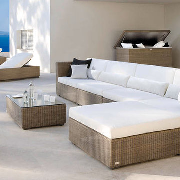 MANUTTI BELGIAN OUTDOOR FURNITURE