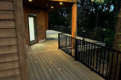 Deck - rustic deck idea in Chicago