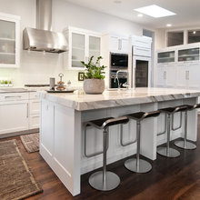 WHITE CABINET KITCHEN