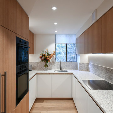 // DARLINGHURST - KITCHEN