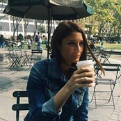 Özde Özkur's photo