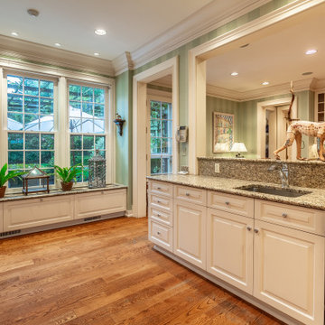 We are thrilled to introduce 612 Gravers Lane, a veritable ~jewelbox~ in an idea
