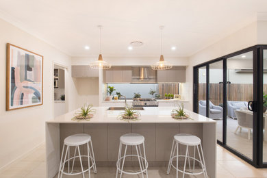 Photo of a contemporary kitchen in Brisbane.