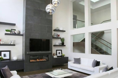 Example of a classic living room design in Oklahoma City