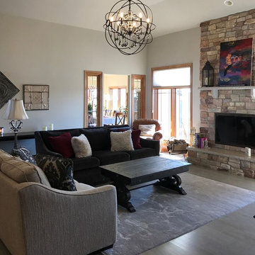 Transitional living room