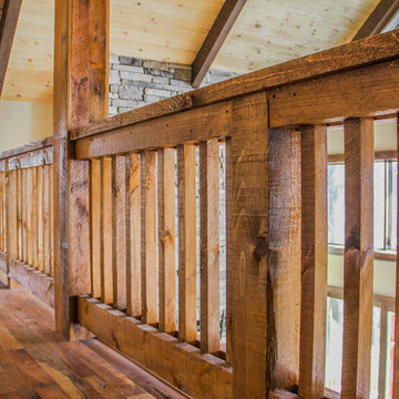 Rustic Retreat in Lost Creek