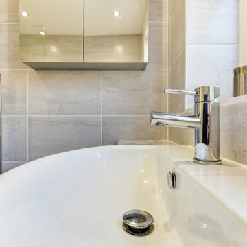 Warm Bathroom in Woodingdean, East Sussex