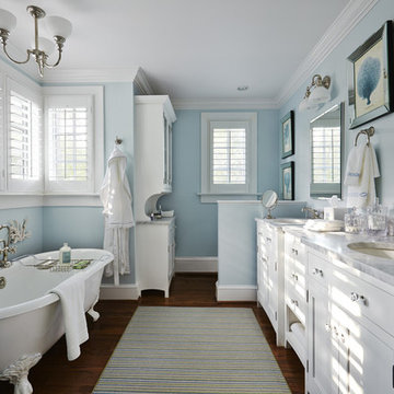 Traditional Bathroom