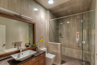 Example of a trendy bathroom design in San Francisco
