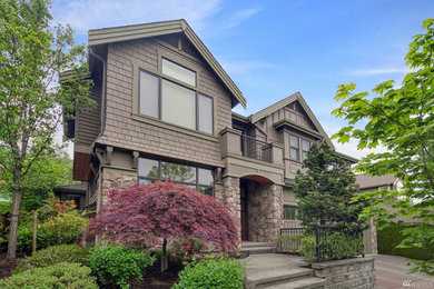 Inspiration for a craftsman home design remodel in Seattle
