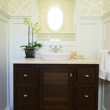1st Floor Bathroom