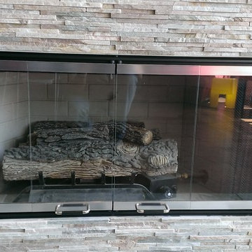 FIREPLACE - Mini-Ledger Stone Wall / Brick Pattern Stone Hearth