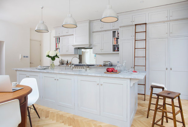 Traditional Kitchen by Charlie Kingham | London