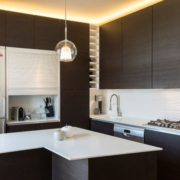 Appartamento in boiserie bianca