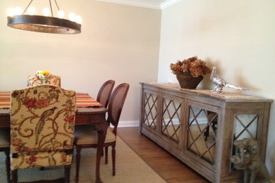 Dining room - transitional dining room idea in Minneapolis