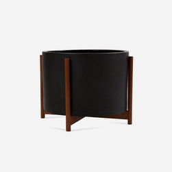 Case Study High Pan Planter With Wood Stand - Products