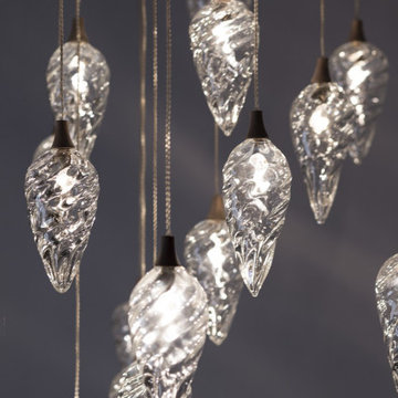 CONTEMPORARY-INTERIOR-DESIGN-LIGHTING, MODERN-BLOWN -GLASS-CHANDELIER