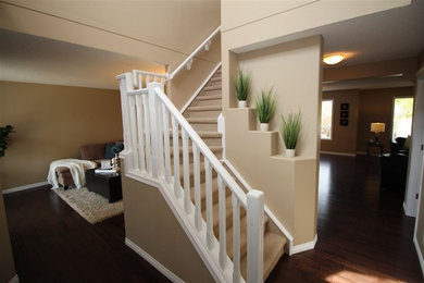 Bedroom - traditional bedroom idea in Edmonton
