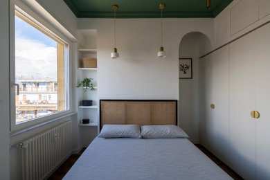 ローマにあるコンテンポラリースタイルのおしゃれな寝室のレイアウト