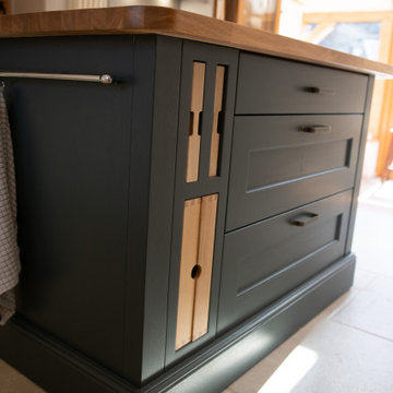 Wakefield - Porcelain, Heritage Green & Stone Grey