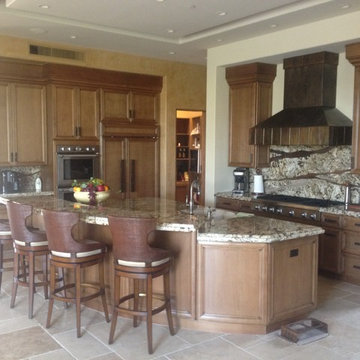 Kitchen in Glazed Alder