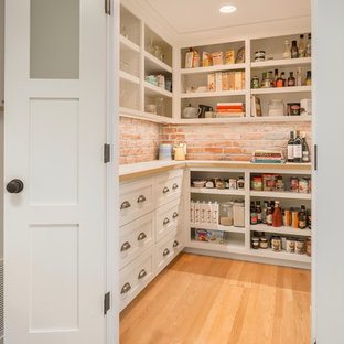 Example of an eclectic home design design in Seattle
