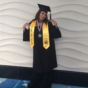 Sol Cruz's photo