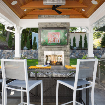 Outdoor Kitchen