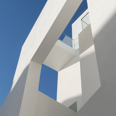 Minimalistisch  by Atelier Zafari . Architecture