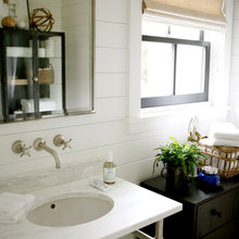 229 Hickory powder room