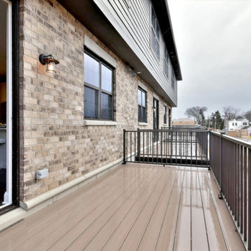 Beautiful Row-homes Ideally located in Downtown Mount Prospect