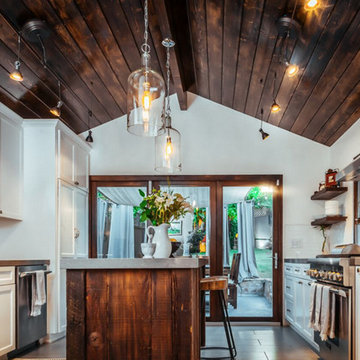 MODERN INDUSTRIAL IN SILVERLAKE