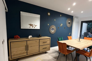 Réalisation d'une salle à manger design.