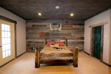 Bedroom - rustic guest carpeted bedroom idea in Toronto