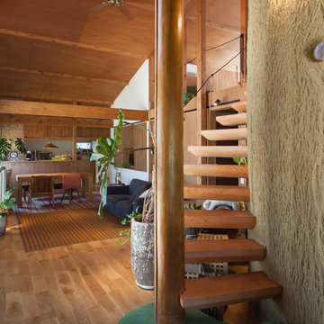 VintageResortHouse