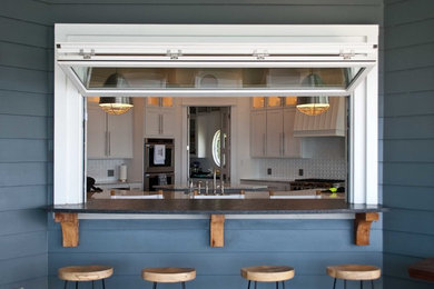 Transitional kitchen photo in New York