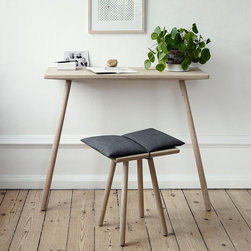 Skagerak Georg Stool - Furniture