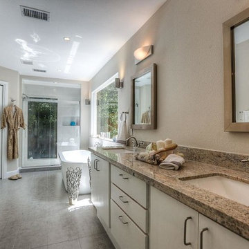 2711 Crossvine Circle Master Bath