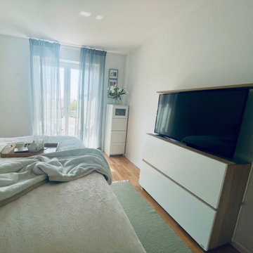 Schlafzimmer-Ausbau mit TV-Lift