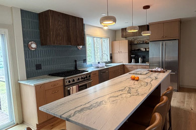 Example of a kitchen design in New York