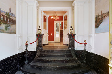 Design ideas for a traditional entryway in Frankfurt.